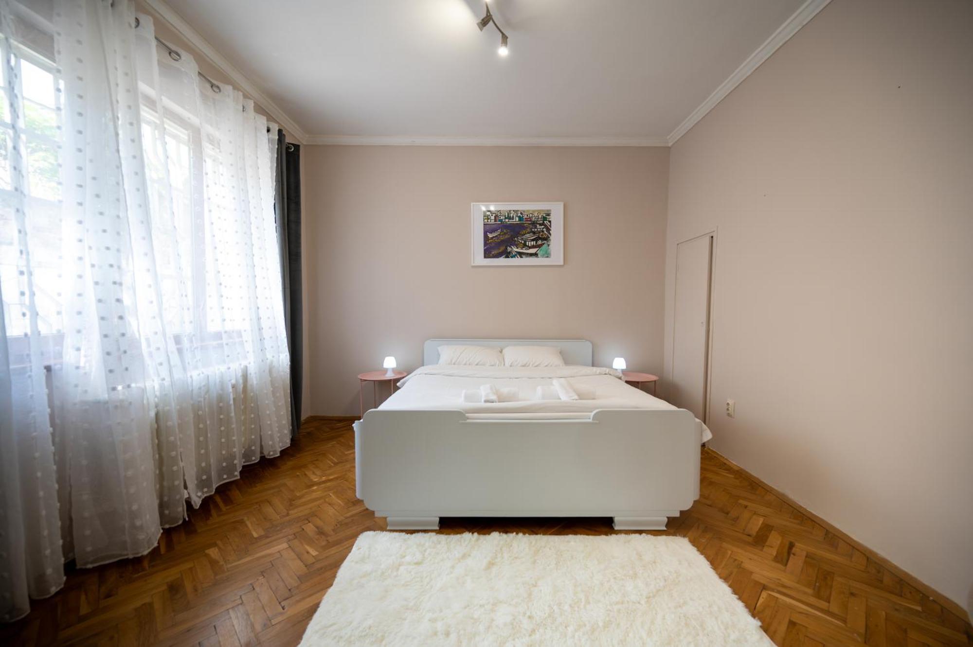 Beautiful Two-Bedroom Apartment In City Center Sofia Exterior foto